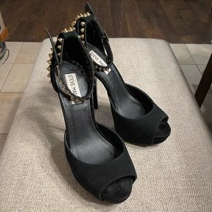 Steve Madden Hazzzard Spiked Suede Heels Black 7.5